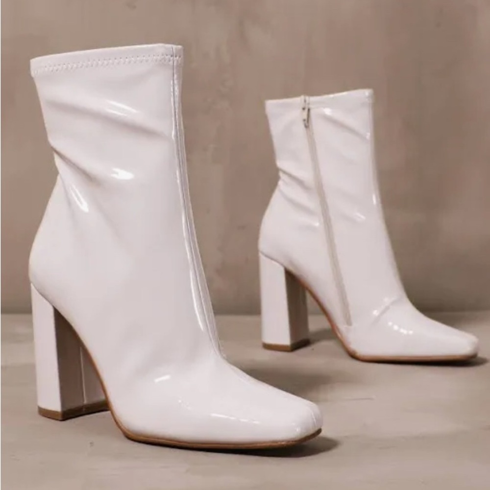 STEVE MADDEN BOOTIES